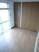 居室 マンション東岡