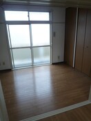 居室 マンション東岡