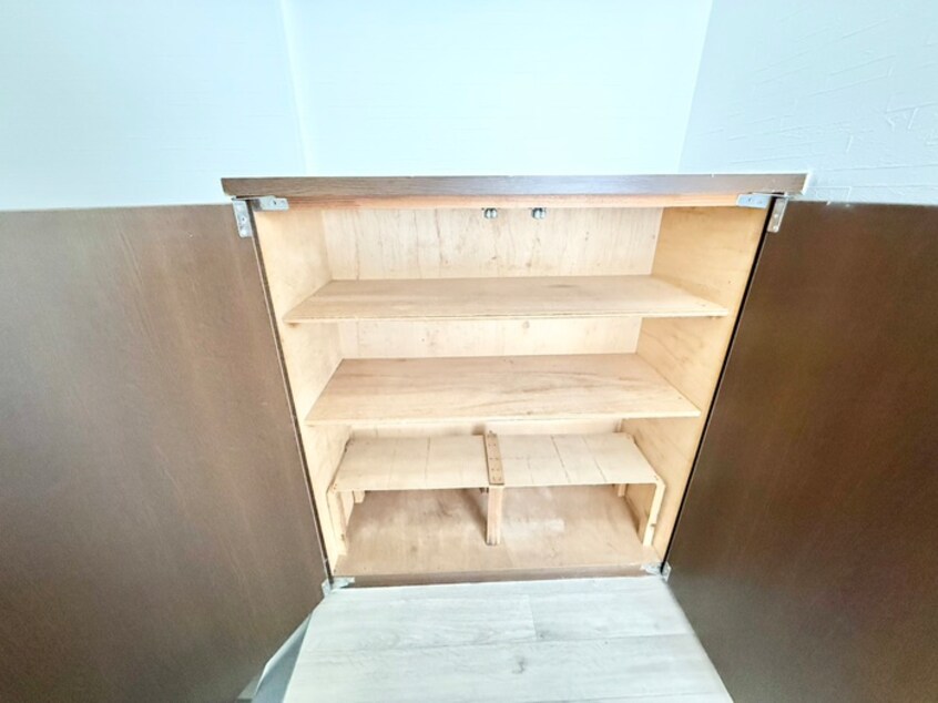 靴箱 ハイネス幸　Ａ棟