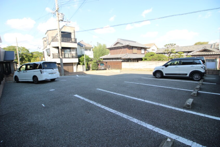 駐車場 シェルル・ハナミズキ