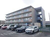 駅前コーポラス