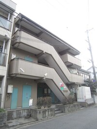 孔雀ハイツ