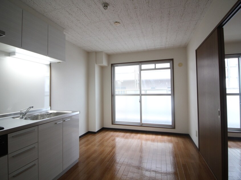 居室 Ｍﾌﾟﾗｻﾞ楠根　参番館