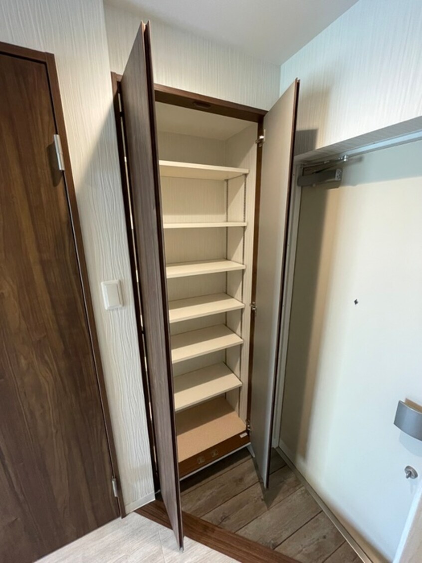 靴箱 オーナーズマンション昭和町