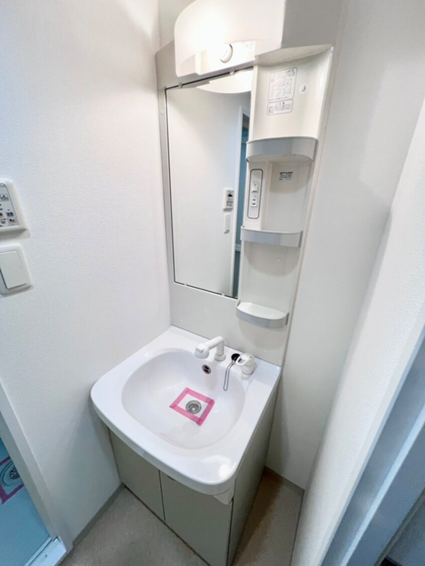 洗面 ラグゼ尼崎ＷＥＳＴ