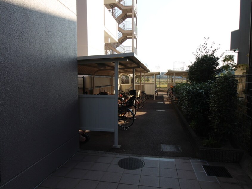 駐輪場 エスト堺グランディール