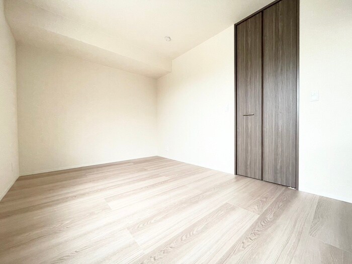 居室 GRAMM六地蔵B棟