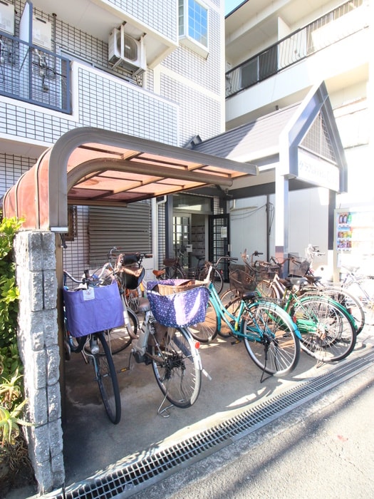 駐輪場 グランドハイム藤田