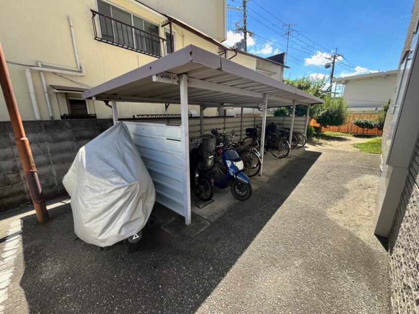 駐輪場 メゾンデスバンフー