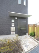 エントランス部分 アムール兒島