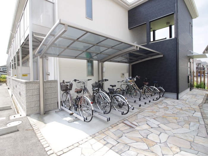 駐輪場 アムール兒島