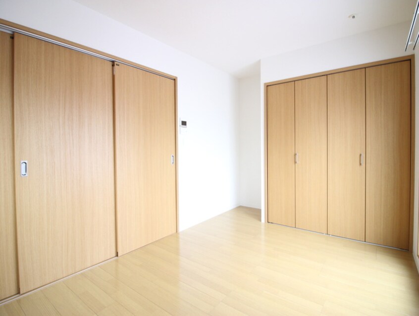 居室 エル　レジデンシア下新庄