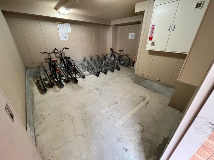 駐輪場 エールスタージュ伊丹