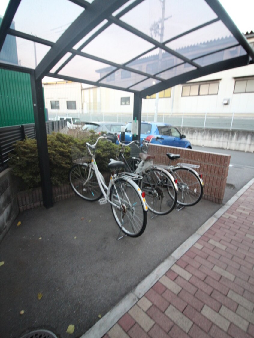 駐輪場 ユイットハイム
