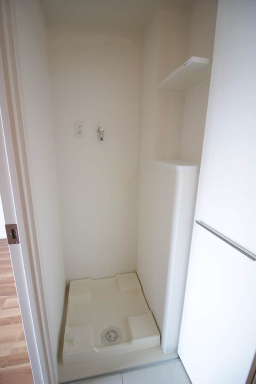 洗濯機置場 ﾌｧｰｽﾄｽﾃｰｼﾞ京町堀ﾚｼﾞﾃﾞﾝｽ(901)