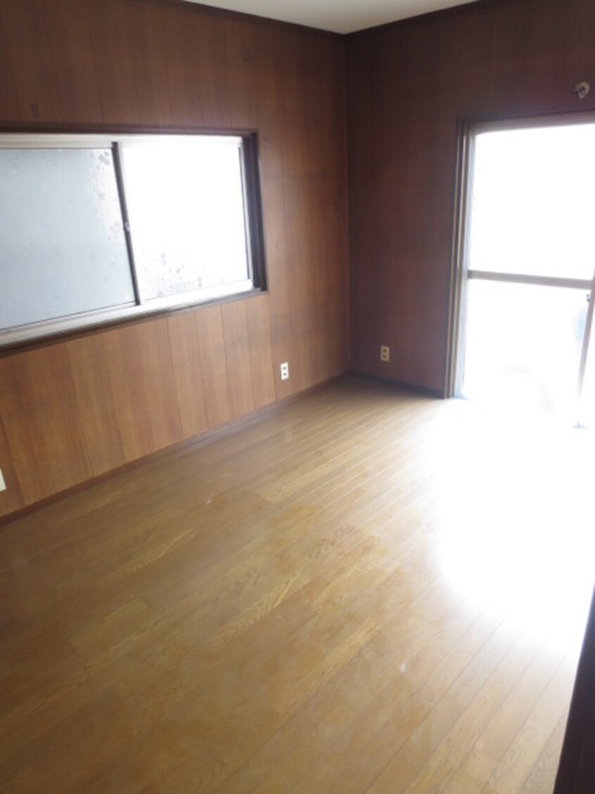 バス／シャワールーム等 高垣町貸家