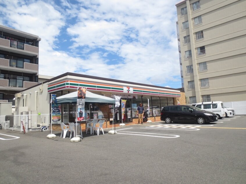 セブン-イレブン 尼崎南武庫之荘４丁目店(コンビニ)まで210m シューパレスⅠ