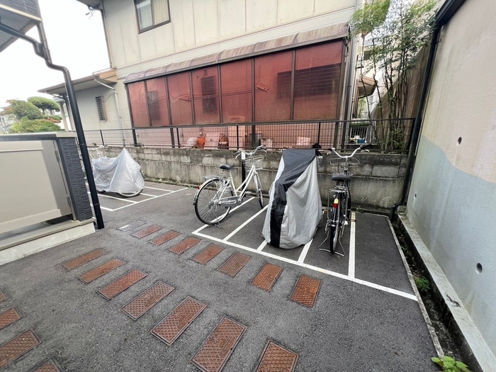 駐輪場 ラ・ポルテ藤原台
