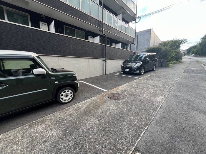 駐車場 ラ・ポルテ藤原台