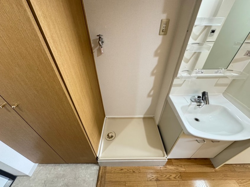 洗濯機置場 ア－バンエ－ス守口パル