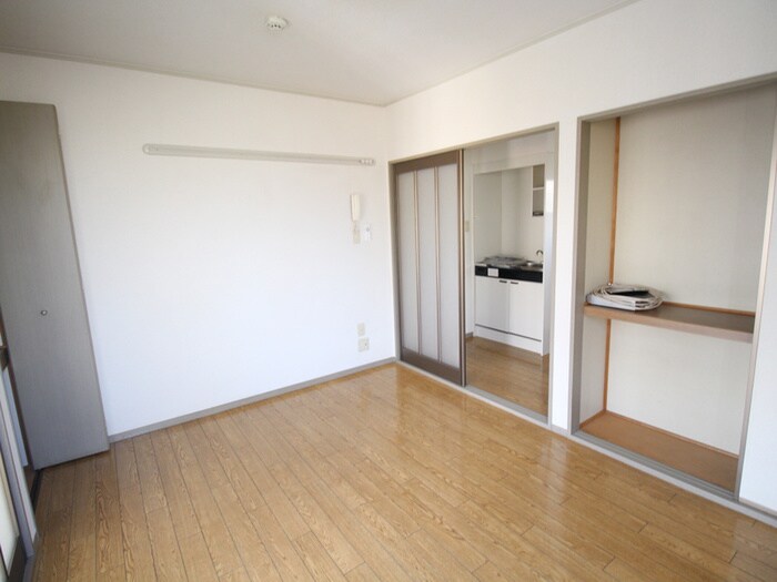 居室 グロ－パレスⅢ