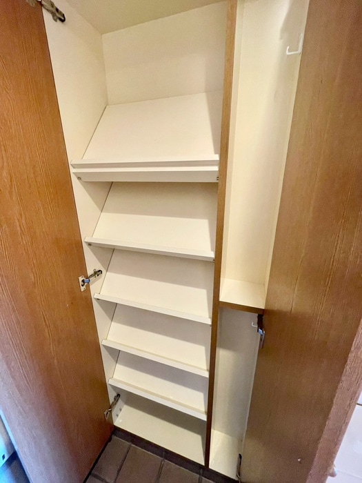 靴箱 サンフォ－レ岡本