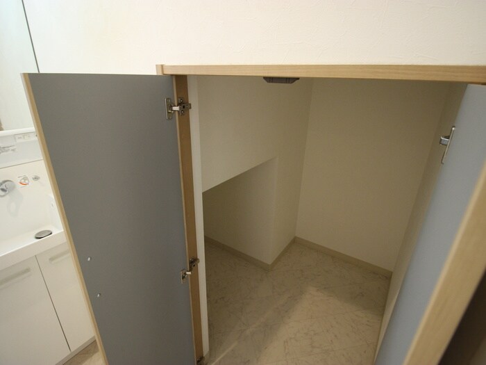 収納 メゾン朝霧