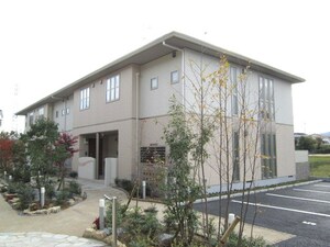 ヴィラーチェ　高鷲B棟