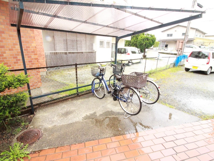 駐輪場 フィオ－レ桂坂