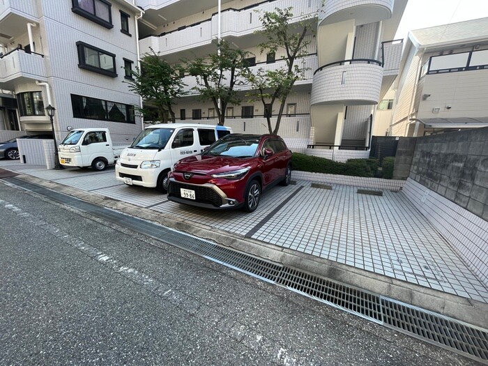 駐車場 キング・コーポラスⅡ