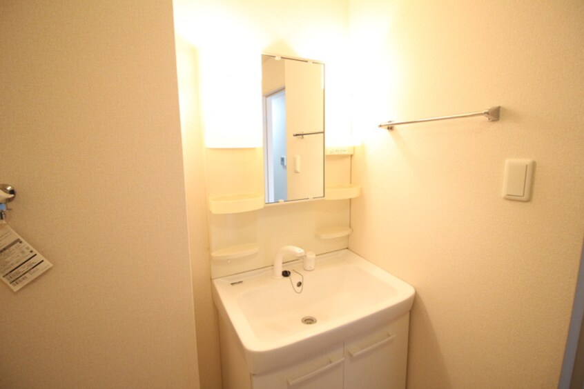 洗面 レジデンス　ファ－ベス