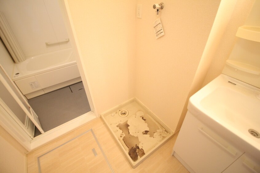 洗濯機置場 レジデンス　ファ－ベス