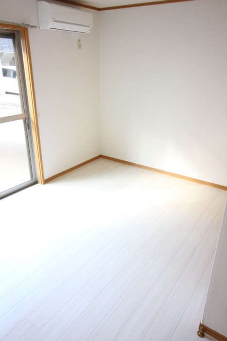 居室 ソネ　フロ－ラ