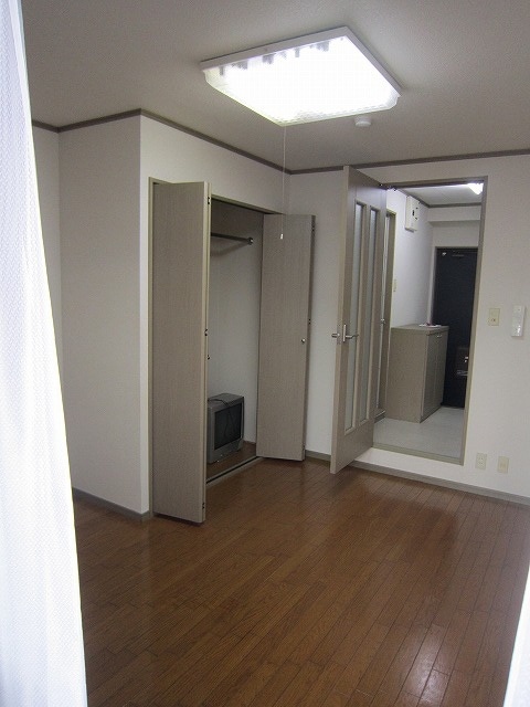 居室 エスポワール１８条