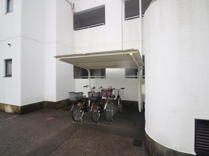 駐輪場 グレイス永田２号館