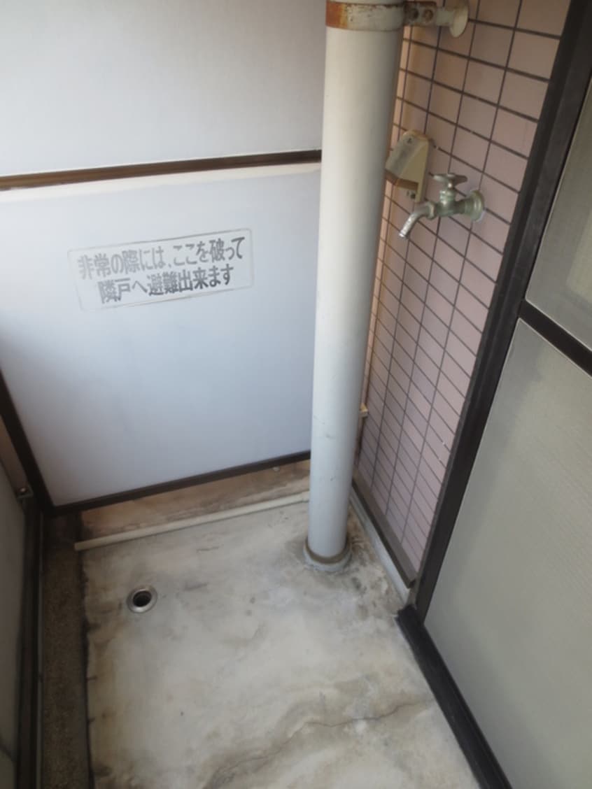 洗濯機置場 塚本ＴＫＤハウス