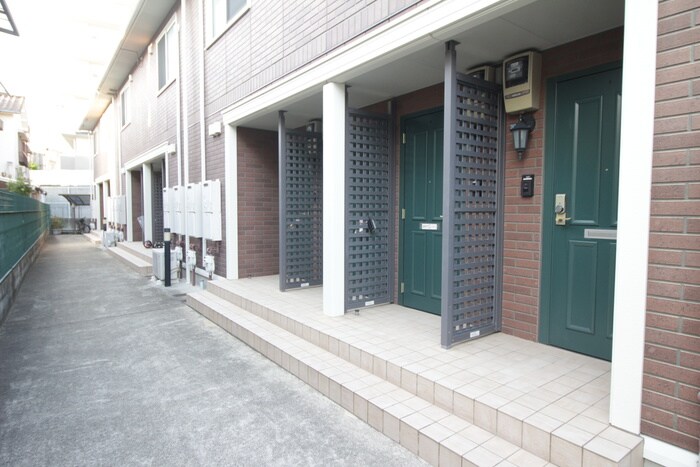 エントランス部分 滝つじハイム