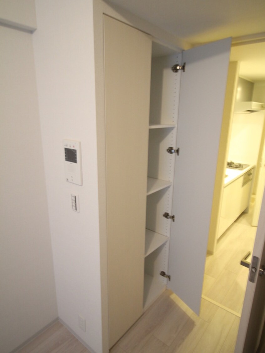 収納 コンフォリア江坂