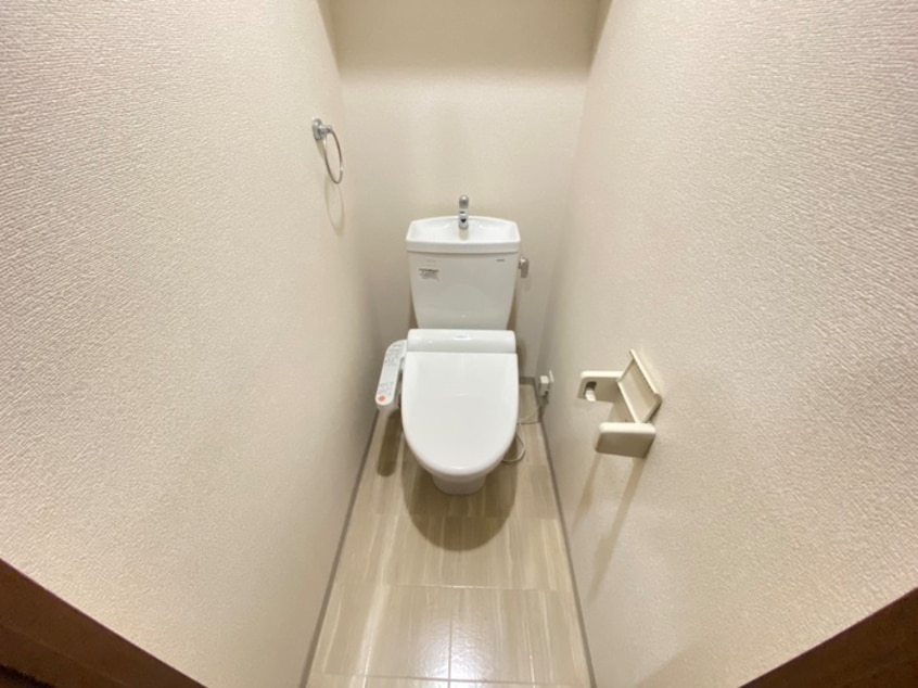 トイレ アンプルールフェール西大路