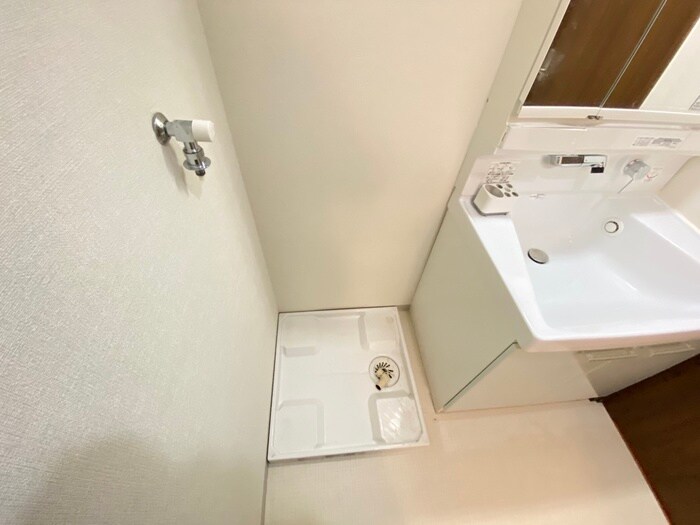 洗濯機置場 アンプルールフェール西大路