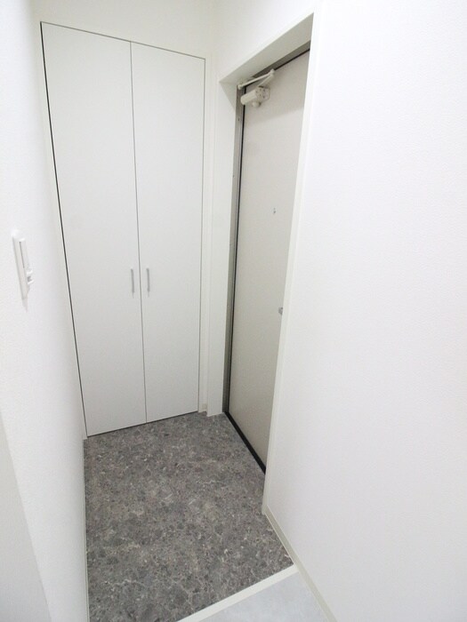 玄関 クリエオーレ吉田