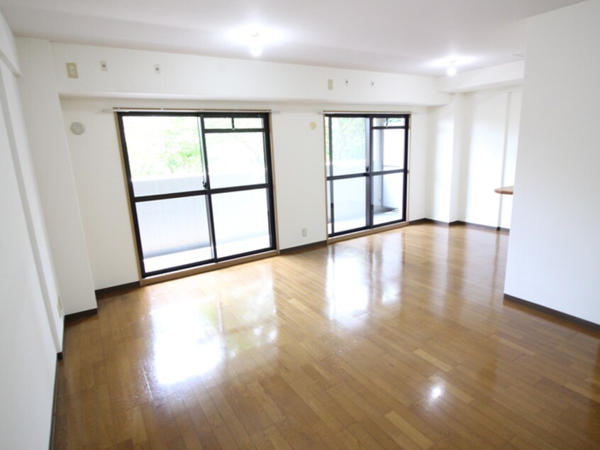 居室 サンラトール甲陽園