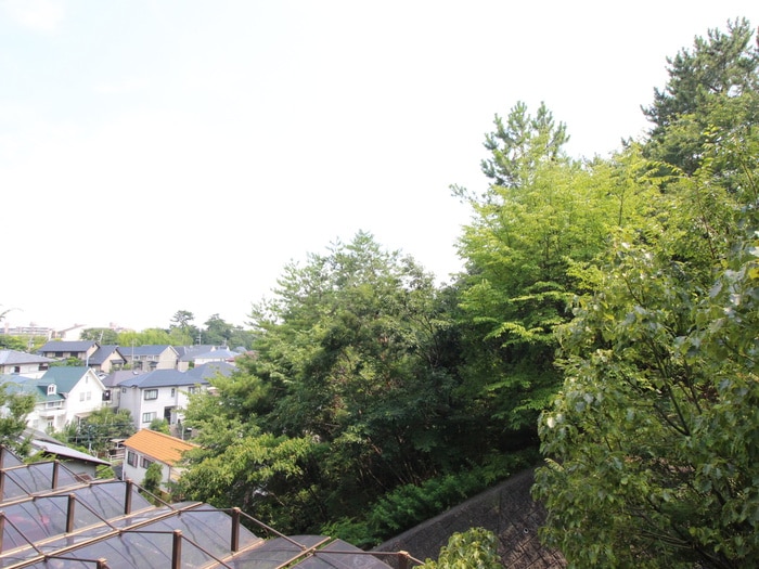 室内からの展望 サンラトール甲陽園