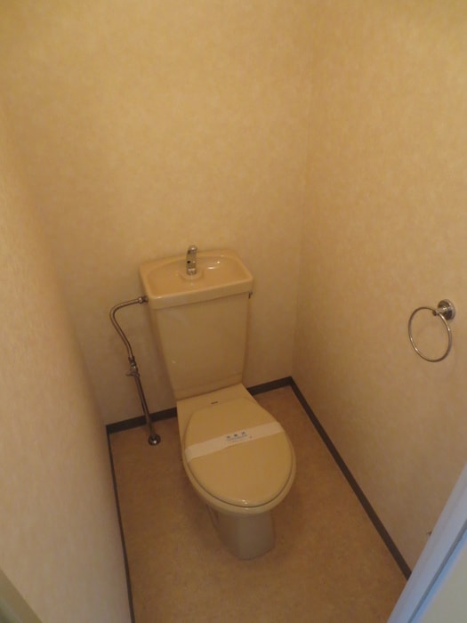 トイレ クラウンハイム新高