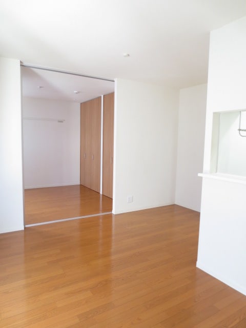 居室 逆瀬川ハイツＣ