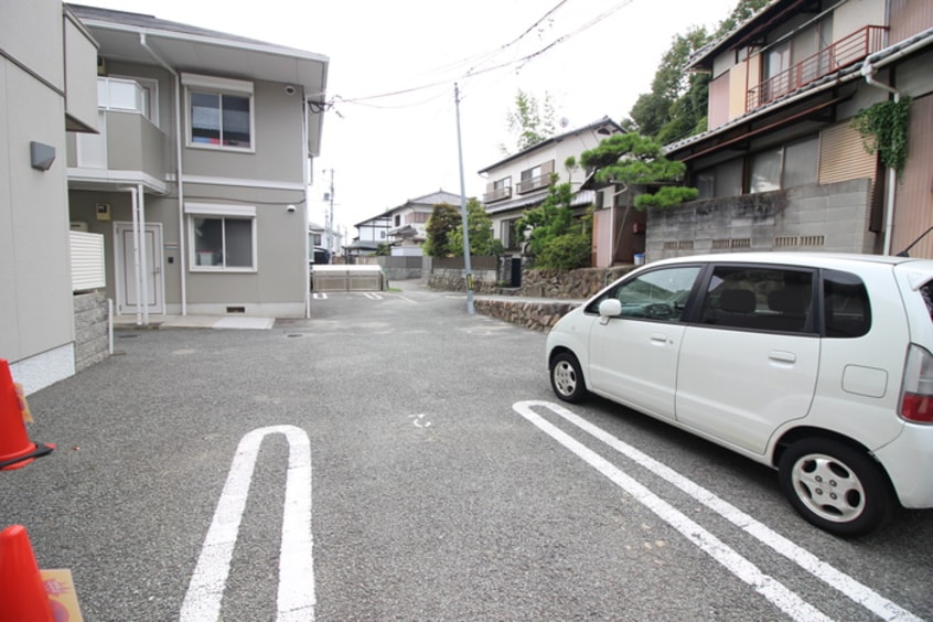 駐車場 逆瀬川ハイツＣ