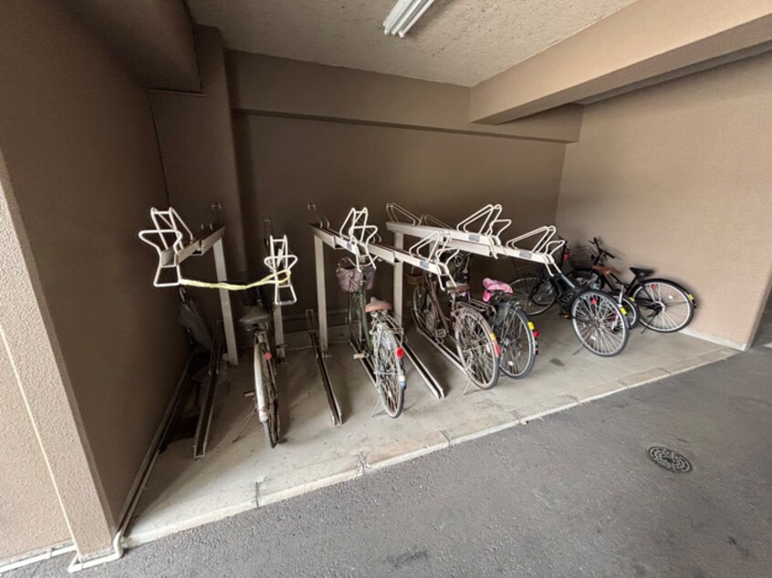 駐輪場 アルハステージ城北