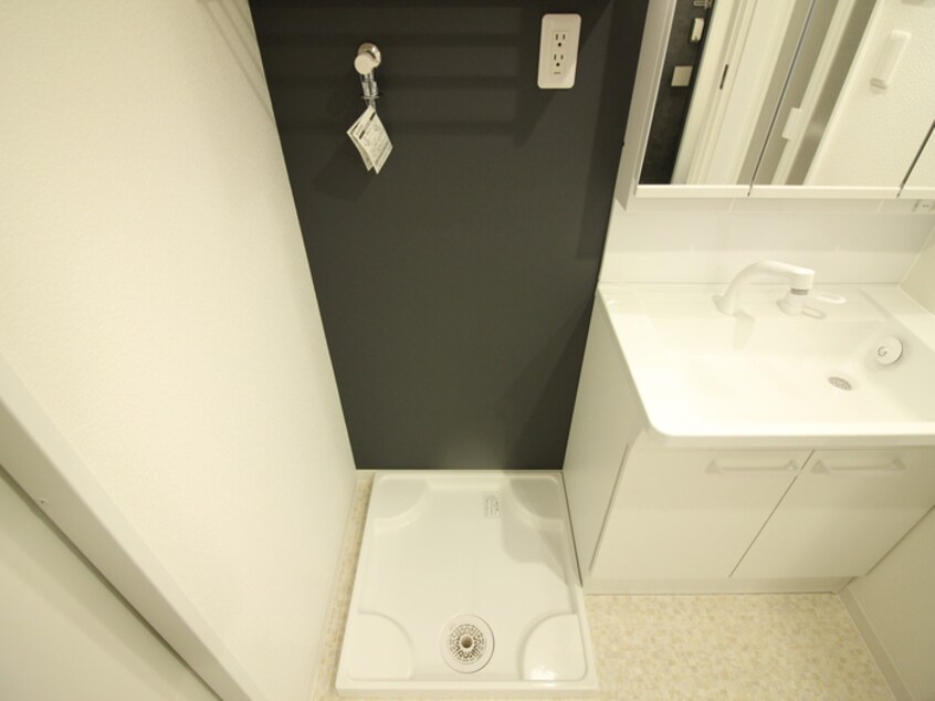 洗濯機置場 エヌエムキャトフヴァンサンク