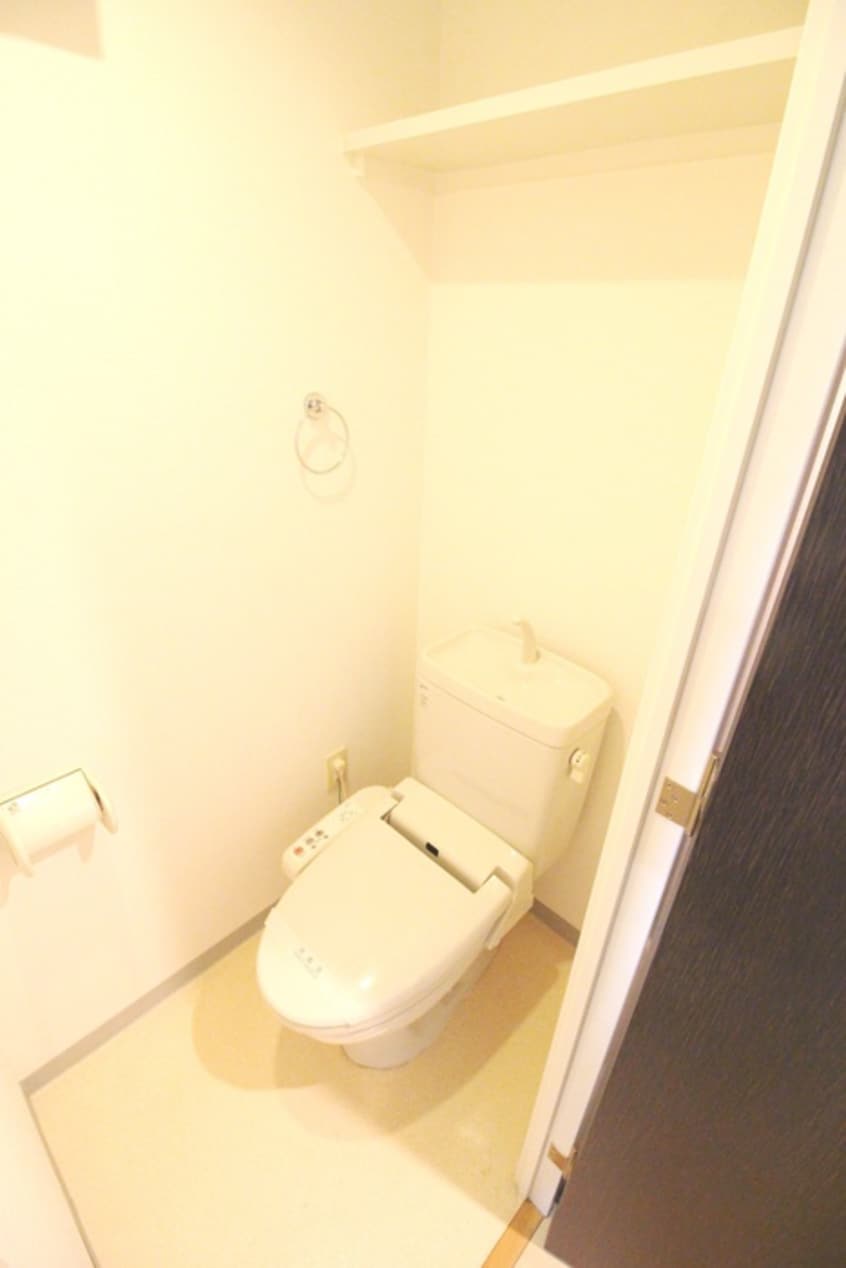 トイレ CREATO新大阪Serenity(806）