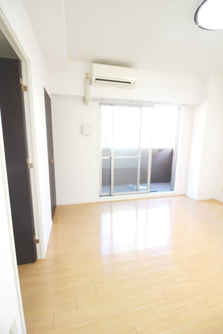 居室 CREATO新大阪Serenity(806）